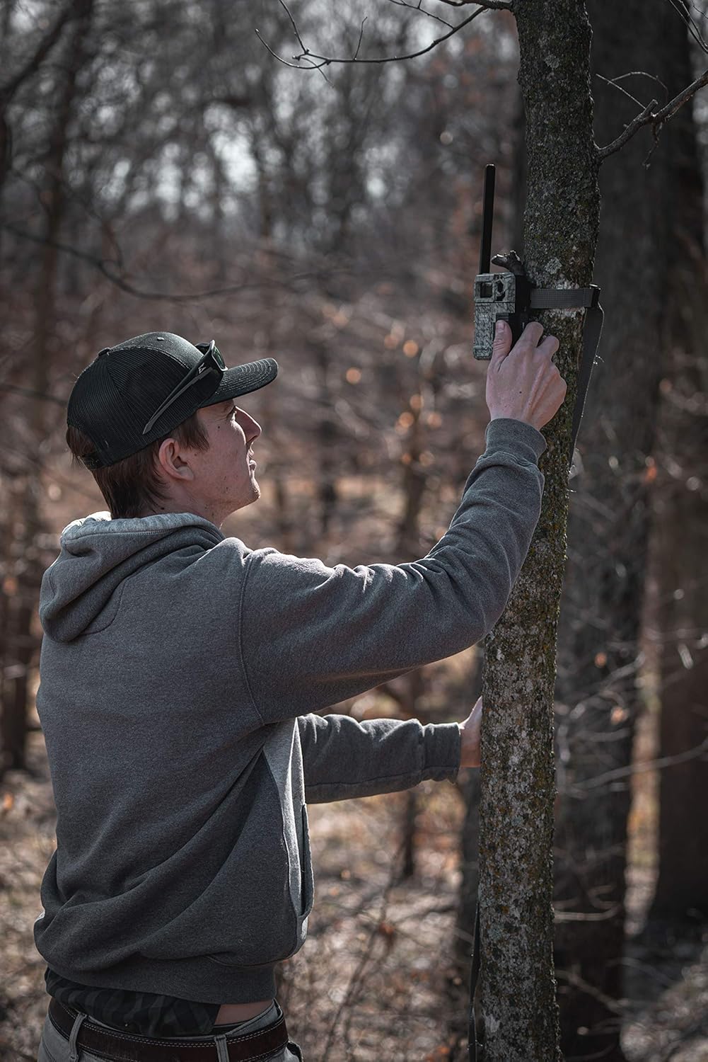 Cellular Trail Camera with Card Reader S667